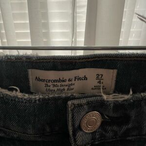 Abercrombie & Fitch '90s Straight Ultra High Rise Jeans